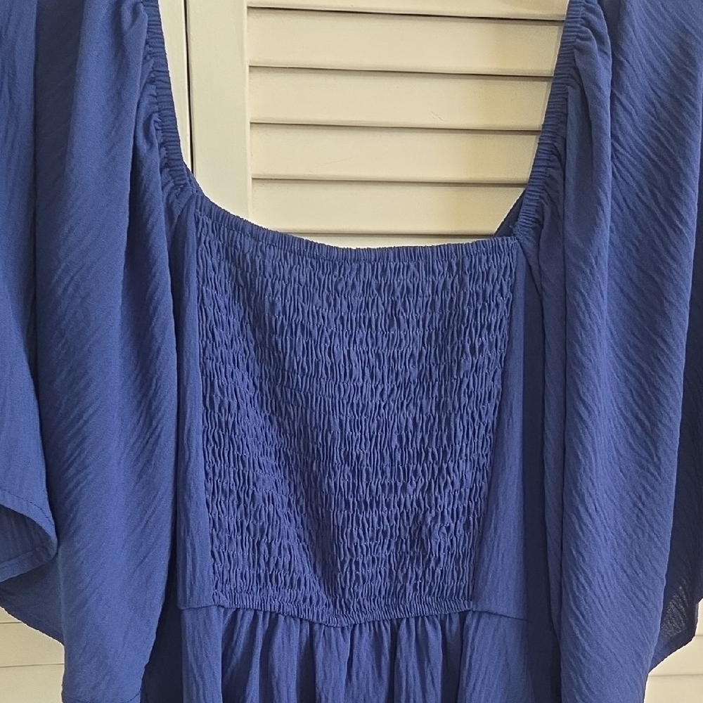 Elegant Blue Dress with Bow Detail - Picture 6 of 7